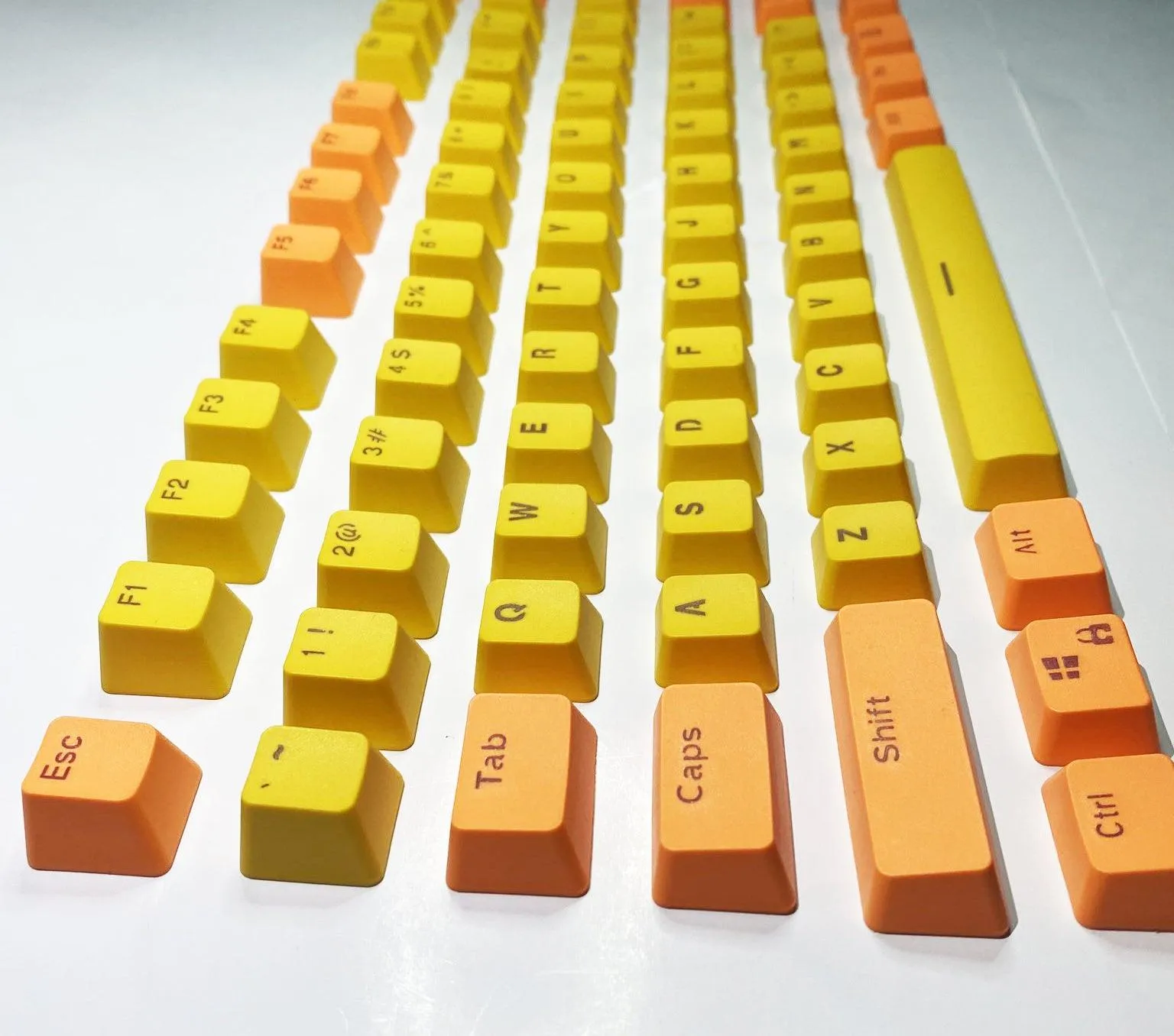 104 Doubleshot OEM PBT Keycaps (Charmander)