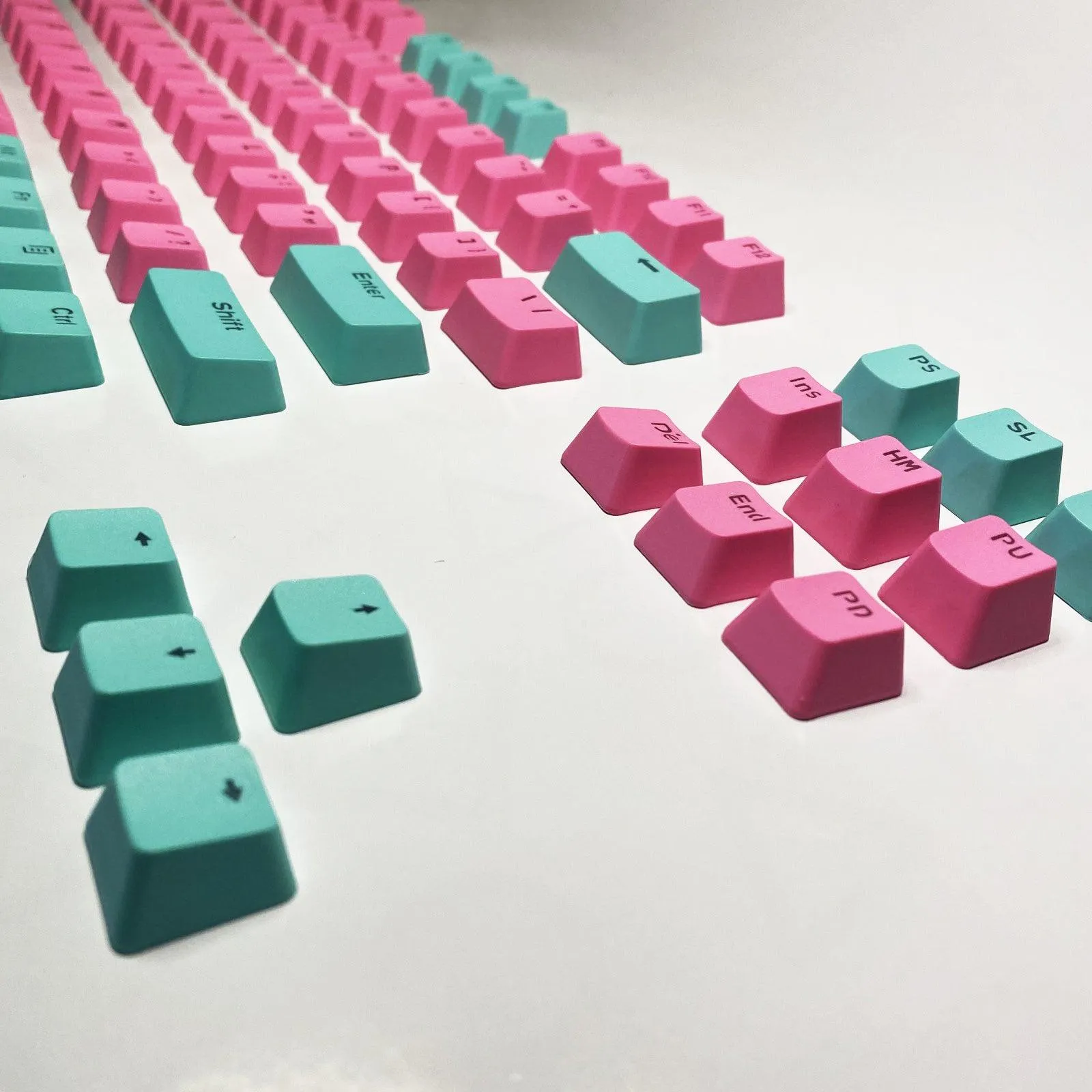 104 Doubleshot OEM PBT Keycaps (Miami)