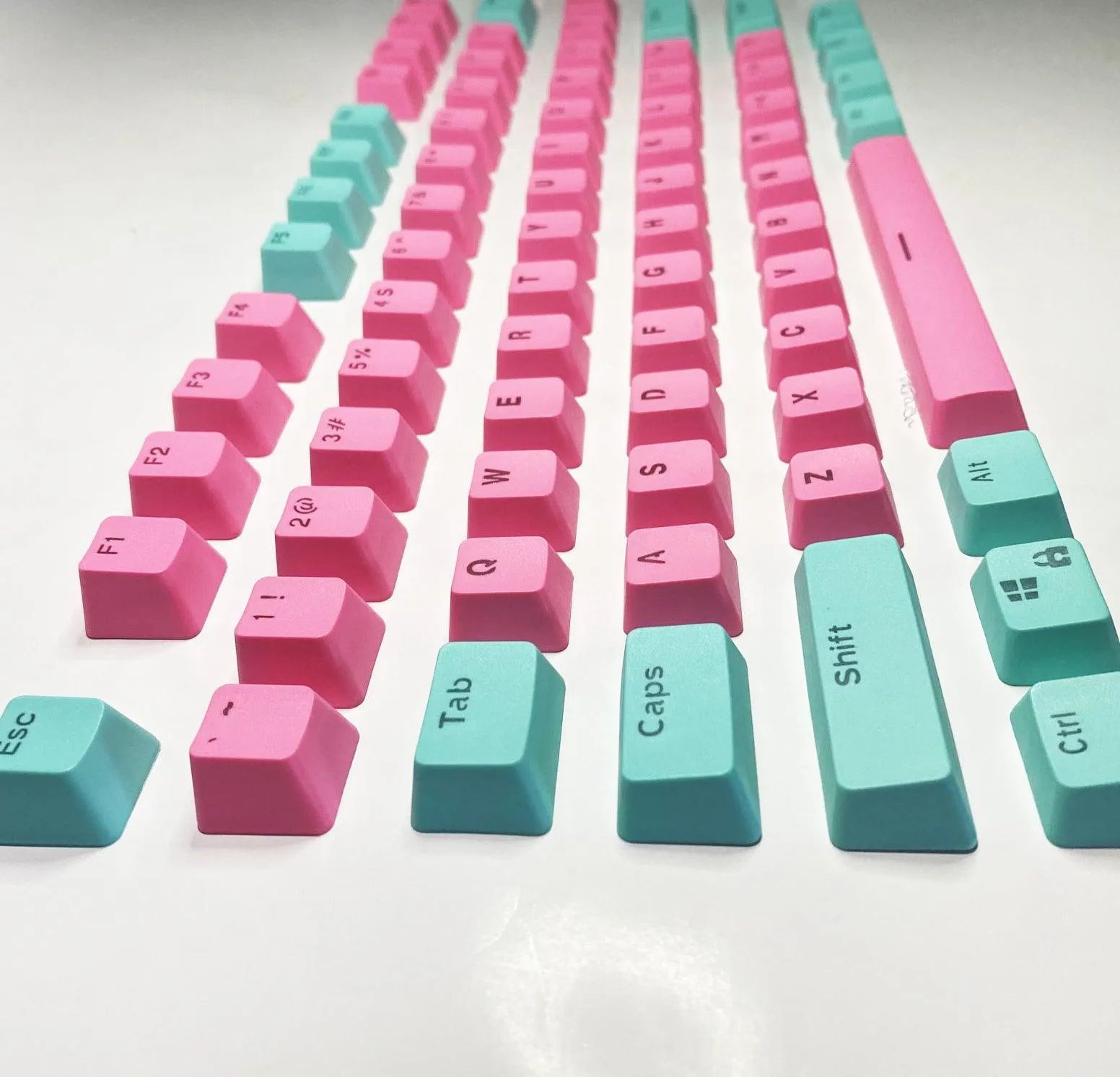 104 Doubleshot OEM PBT Keycaps (Miami)