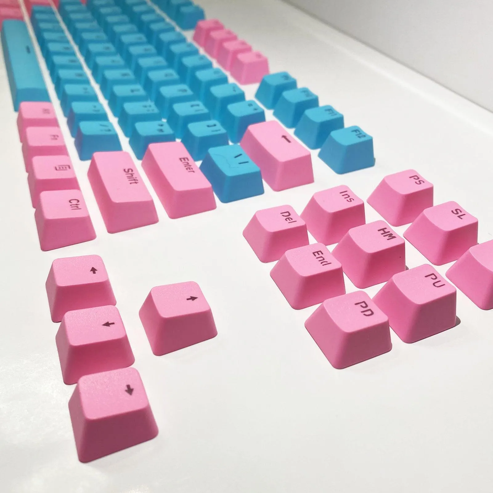 104 Doubleshot OEM PBT Keycaps (Peach Blue)