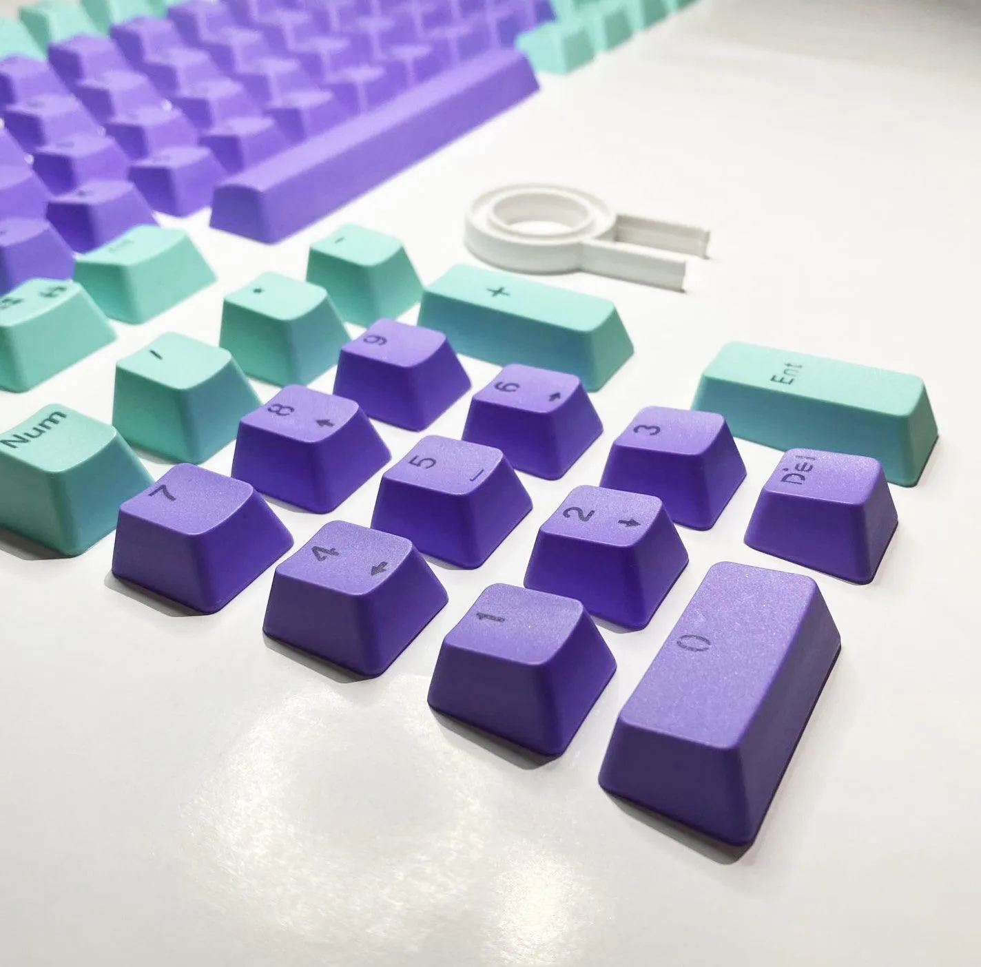 104 Doubleshot OEM PBT Keycaps (Purple Love) (PBT2-33)