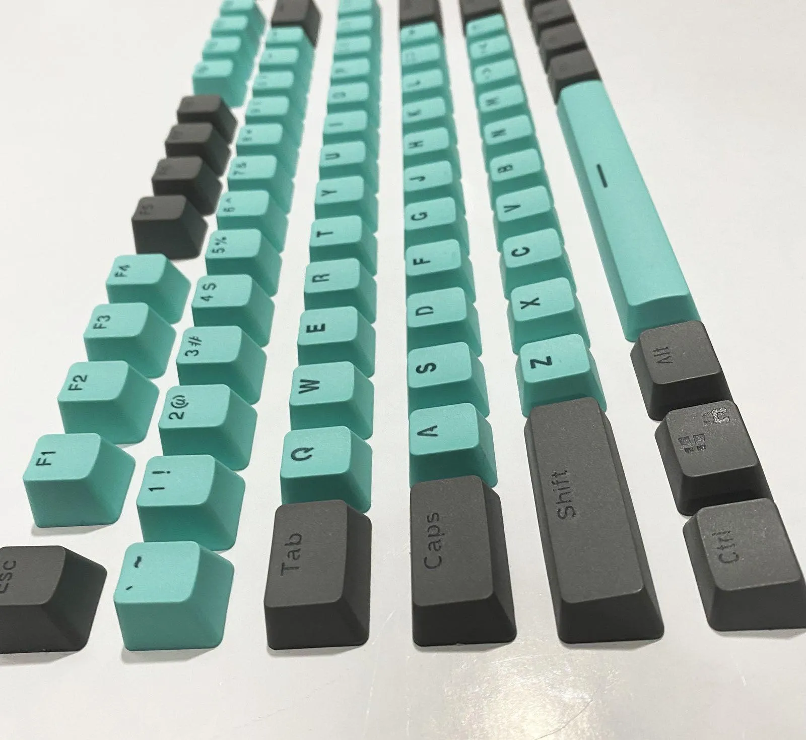 104 Doubleshot OEM PBT Keycaps (Tiffany) (PBT2-29)