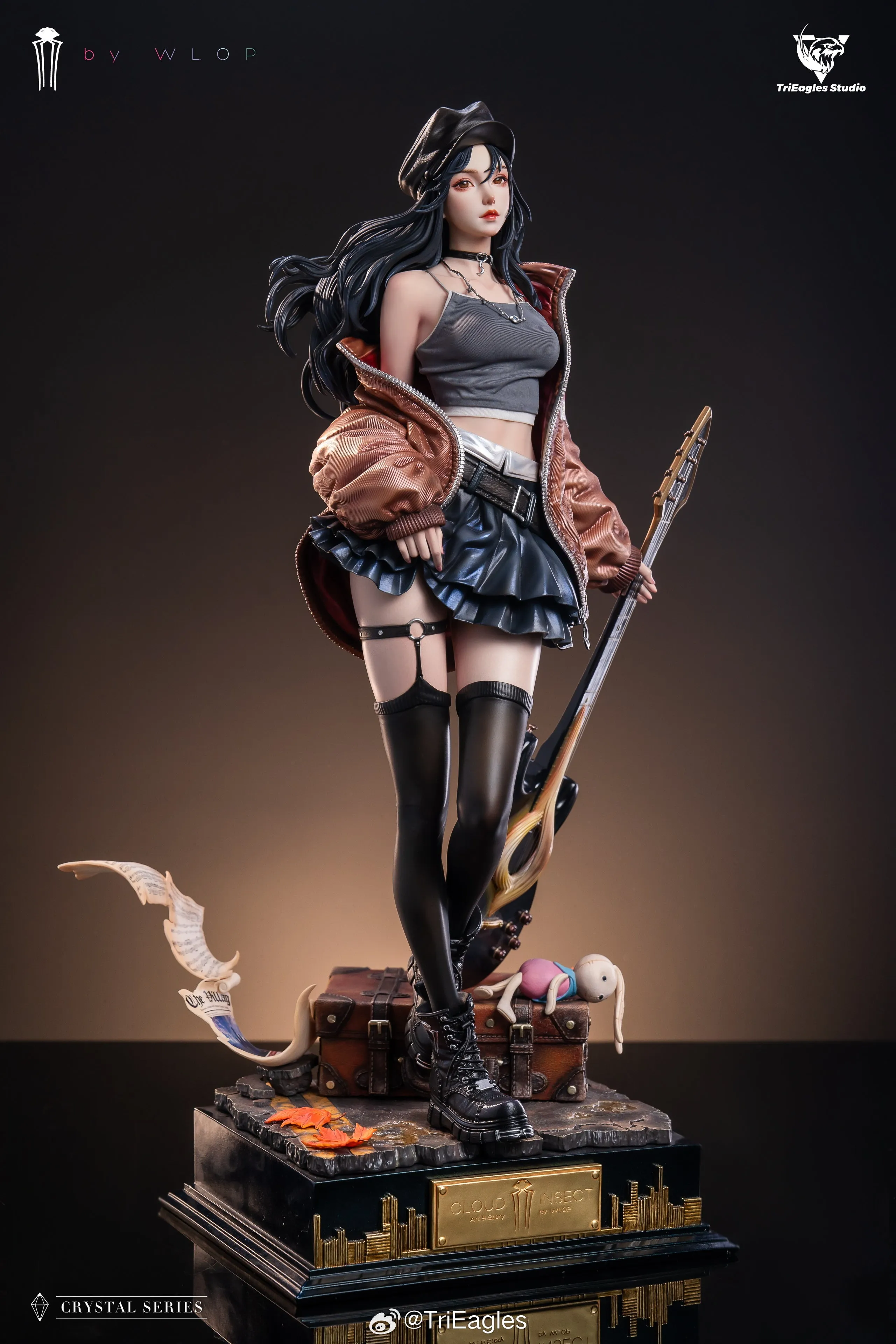 Cloud Worm Series - Yun Chon First Encounter (Black Shirt Edition) by WLOP 1/4 Scale Statue